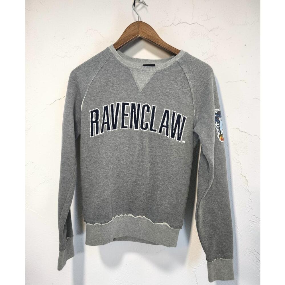 Harry Potter Ravenclaw Sweatshirt XS | Wizarding World | Gray Crewneck